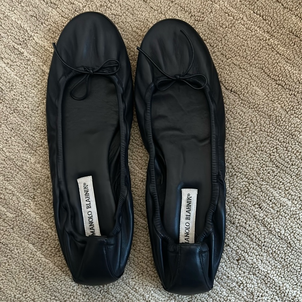 Manolo Blahnik Navy Blue Ballet Flats - size 42